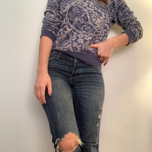 Abercrombie jeans in the size 00. Cropped at the knees